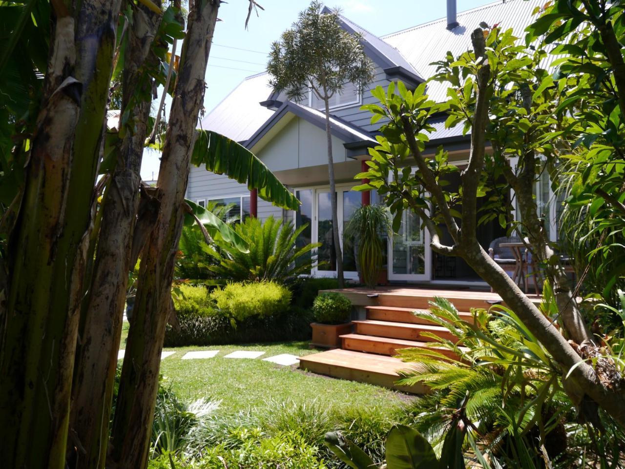 Kereru Cottage Russell - James Cook Apartment Exterior photo